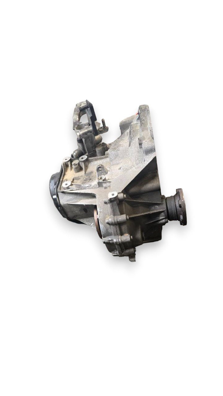 Cambio Manuale 5 Marce Volkswagen Golf VII 1.2 Benzina Cod : 02T301103BM (2012 - 2019) - F&P CRASH SRLS - Ricambi Usati