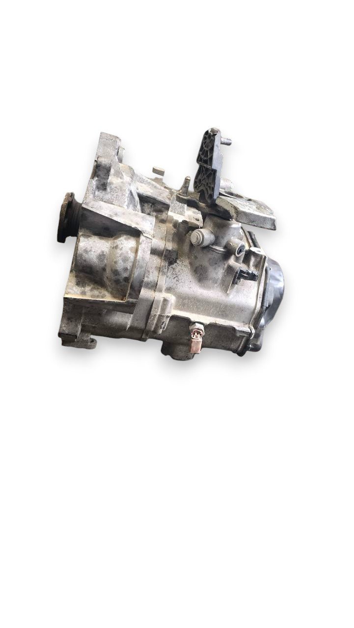 Cambio Manuale 5 Marce Volkswagen Golf VII 1.2 Benzina Cod : 02T301103BM (2012 - 2019) - F&P CRASH SRLS - Ricambi Usati