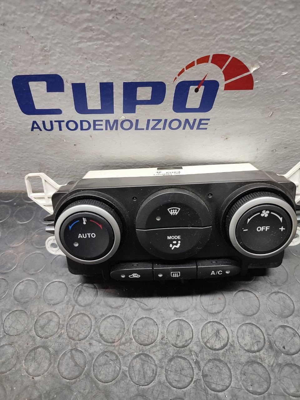 Centralina comandi clima Mazda Cx-7 cod k1900eh64 - F&amp;P CRASH SRLS - Ricambi Usati
