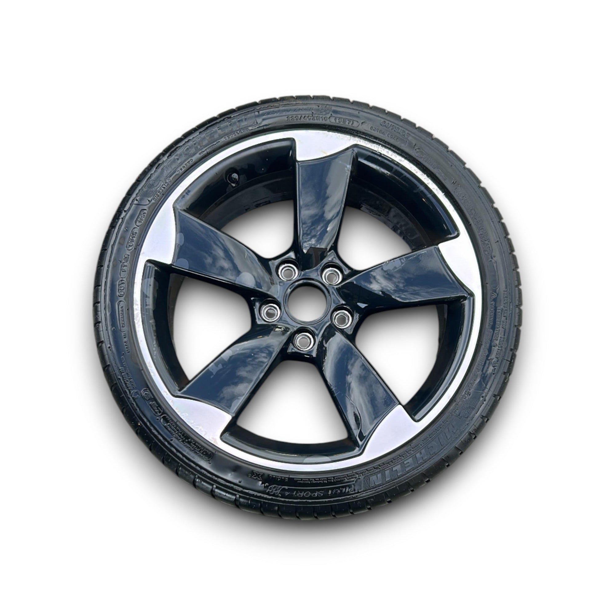 Cerchio In Lega (DIAMANTATO) Audi A3 (8V) cod.8V0601025BT (5 Fori / 225 / 40 R18) (2012 > 2020) - F&P CRASH SRLS - Ricambi Usati