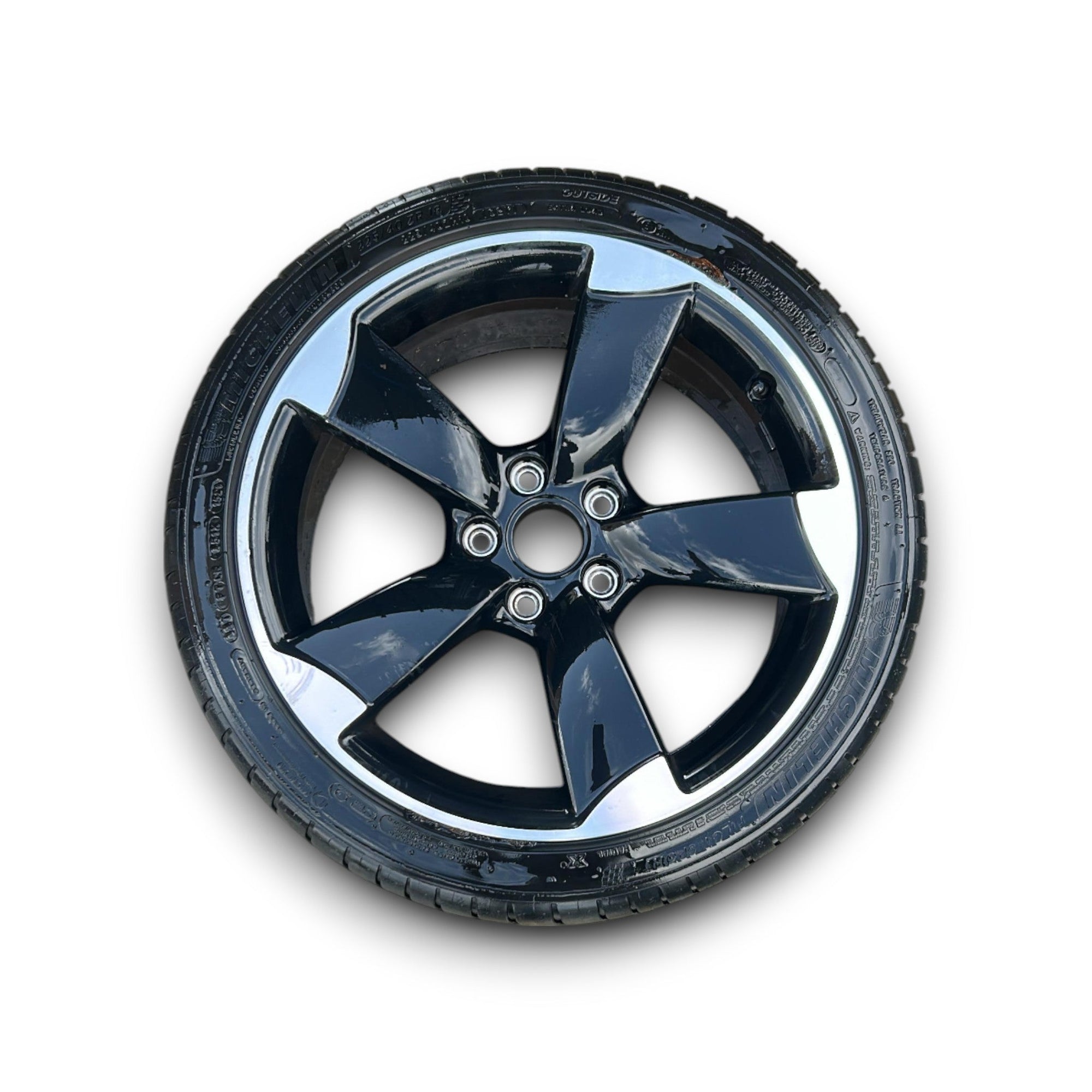 Cerchio In Lega (DIAMANTATO) Audi A3 (8V) cod.8V0601025BT (5 Fori / 225 / 40 R18) (2012 > 2020) - F&P CRASH SRLS - Ricambi Usati