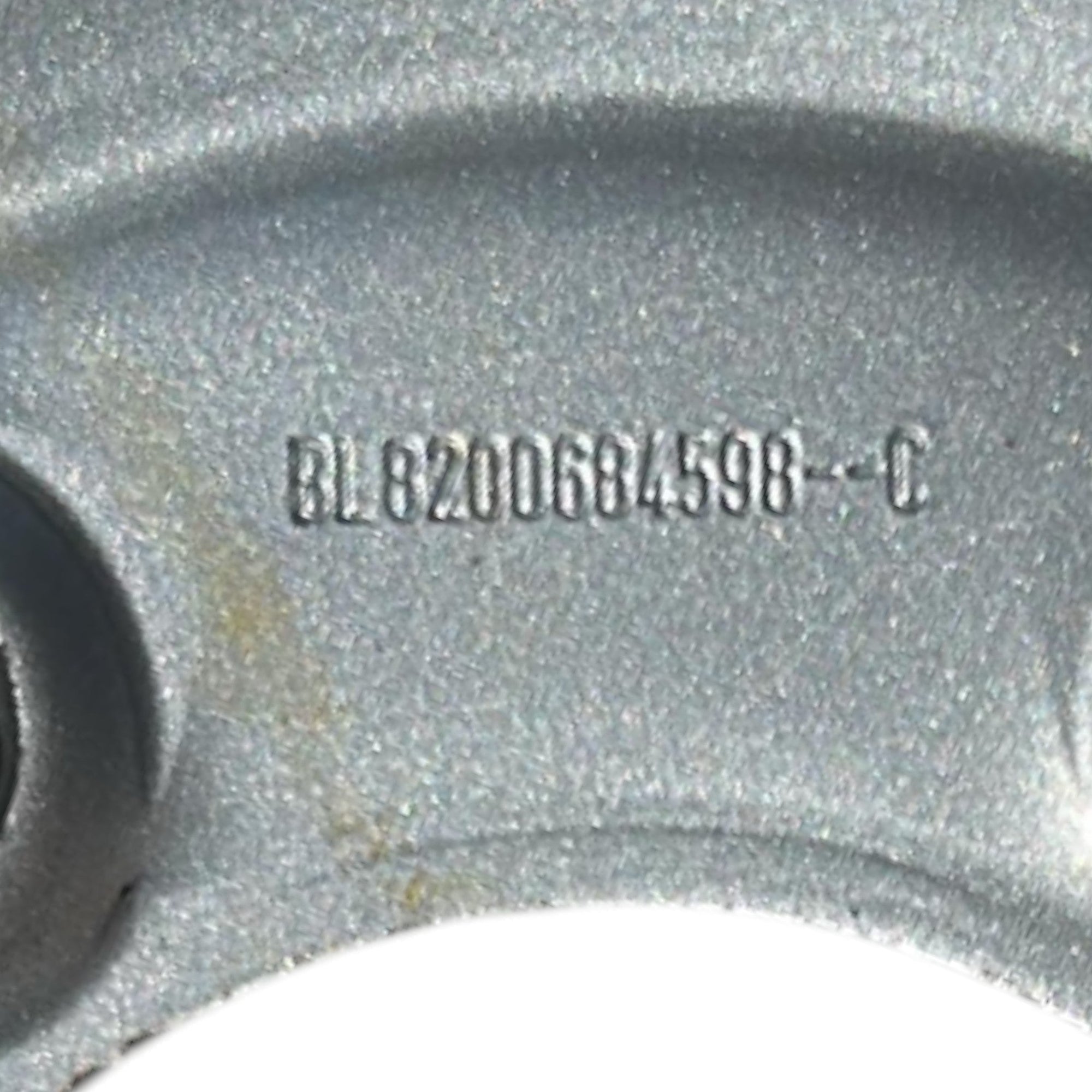 Cerchio In Lega Renault Master III cod.8200684598 (5 Fori / 225 / 65 R16) (2019 > ) cod.403000037R - F&P CRASH SRLS - Ricambi Usati