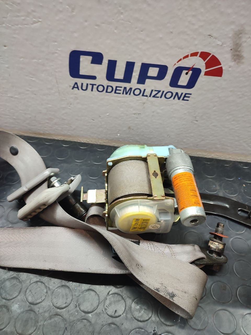 Cintura di sicurezza Anteriore destra KIA PICANTO cod: 8882007200NL - F&P CRASH SRLS - Ricambi Usati