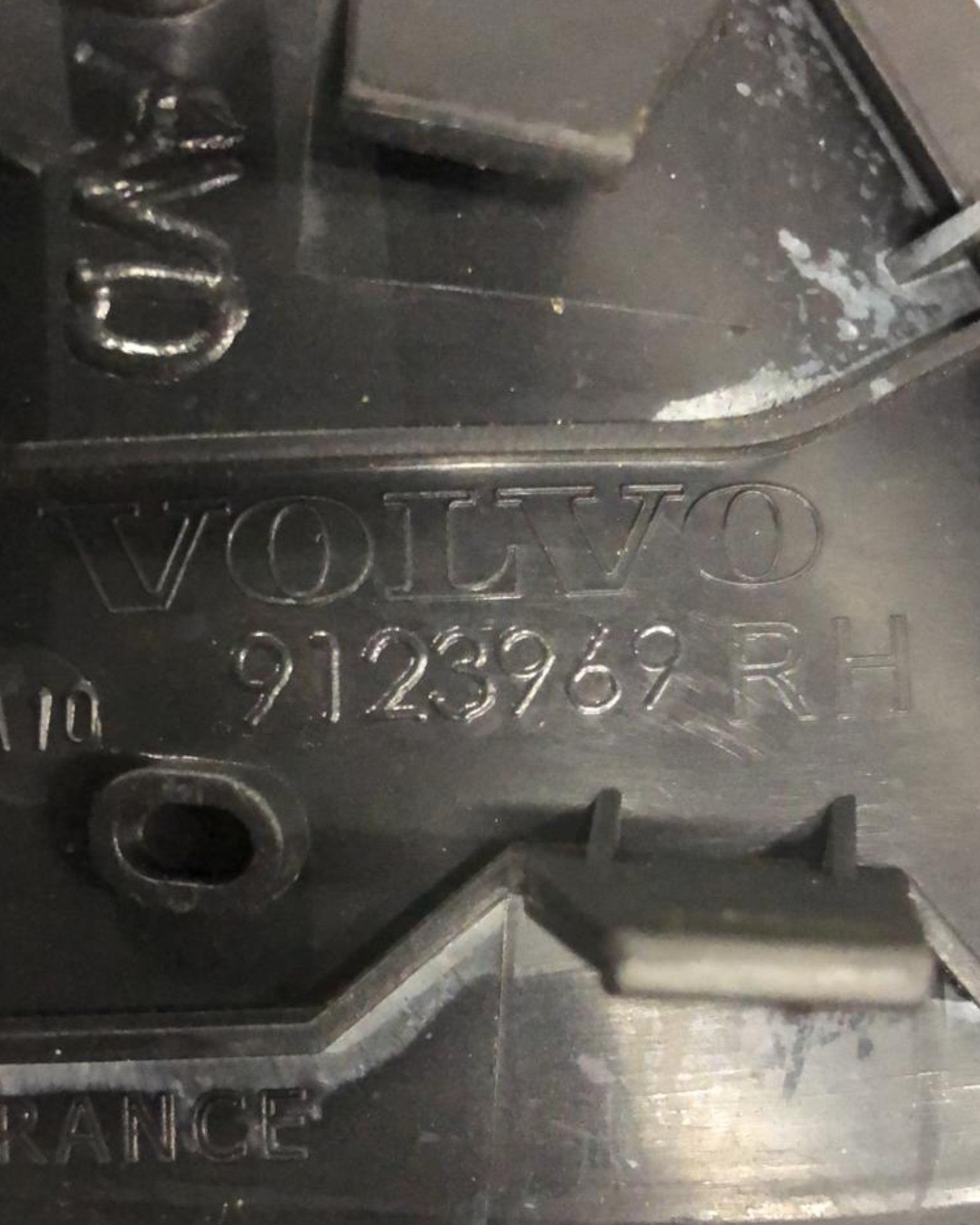 Comando Alzavetro Anteriore Destro Volvo V60 (2010 > 2018) cod:9123969 - F&P CRASH SRLS - Ricambi Usati