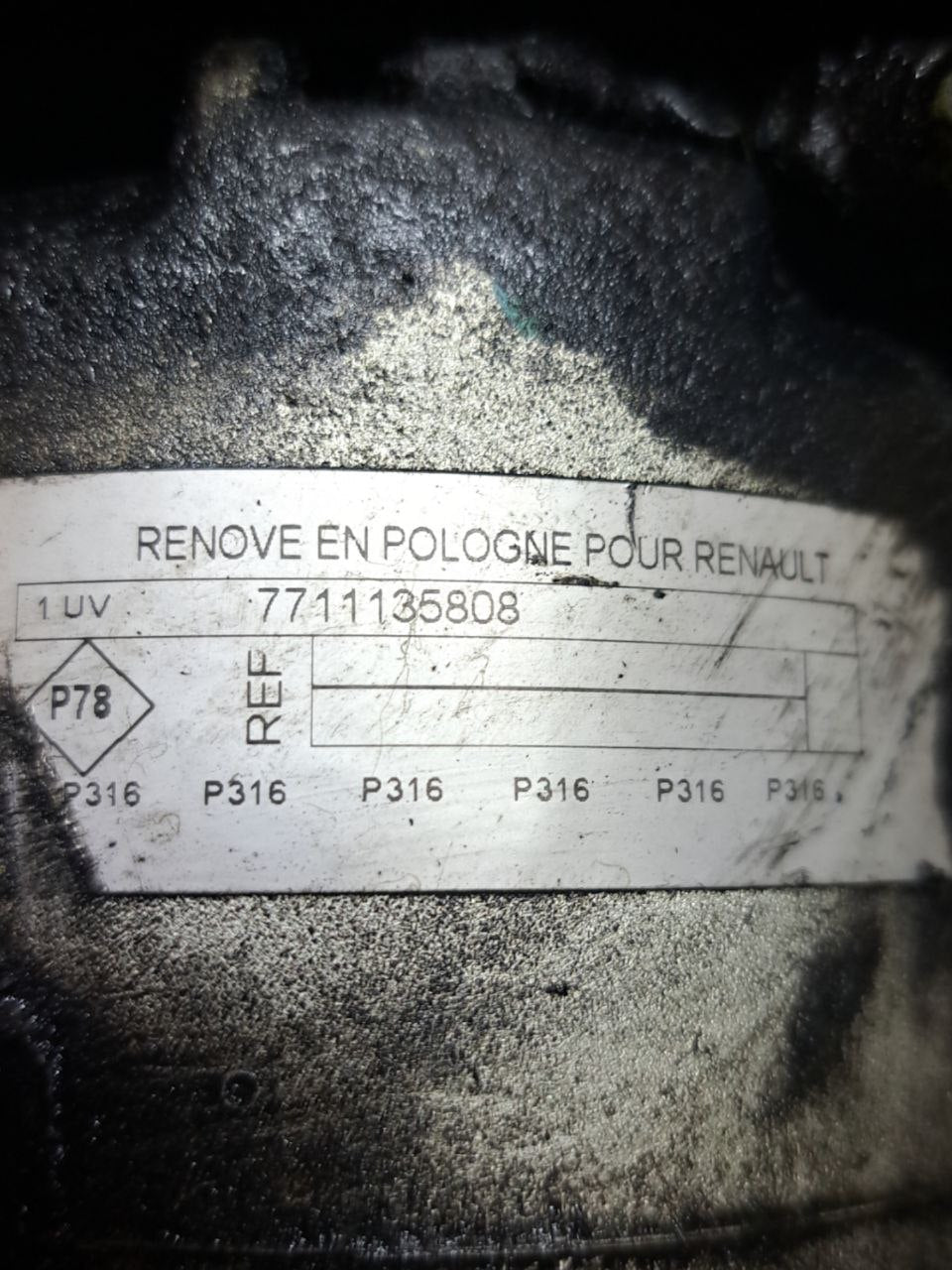 Compressore aria clima Renault Scenic 1.9 diesel (2007) COD:7711135808 - F&P CRASH SRLS - Ricambi Usati