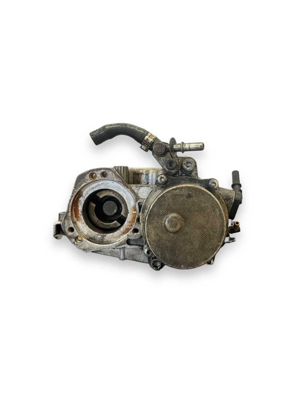 Coperchio Testata Coppia Albero a Camme Scarico e Aspirazione Fiat Grande Punto / Lancia Ypsilon / Alfa Romeo Mito / Fiat Doblo' / Fiat 500 1.3 Diesel (2005 al 2012) Sigla Motore: 199A3000 cod: 54351014815 - F&P CRASH SRLS - Ricambi Usati
