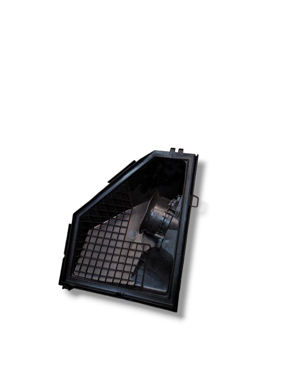 Copertura scatola filtro aria posteriore Bmw serie 3 E91 (2008 >) cod.70315899 - F&P CRASH SRLS - Ricambi Usati