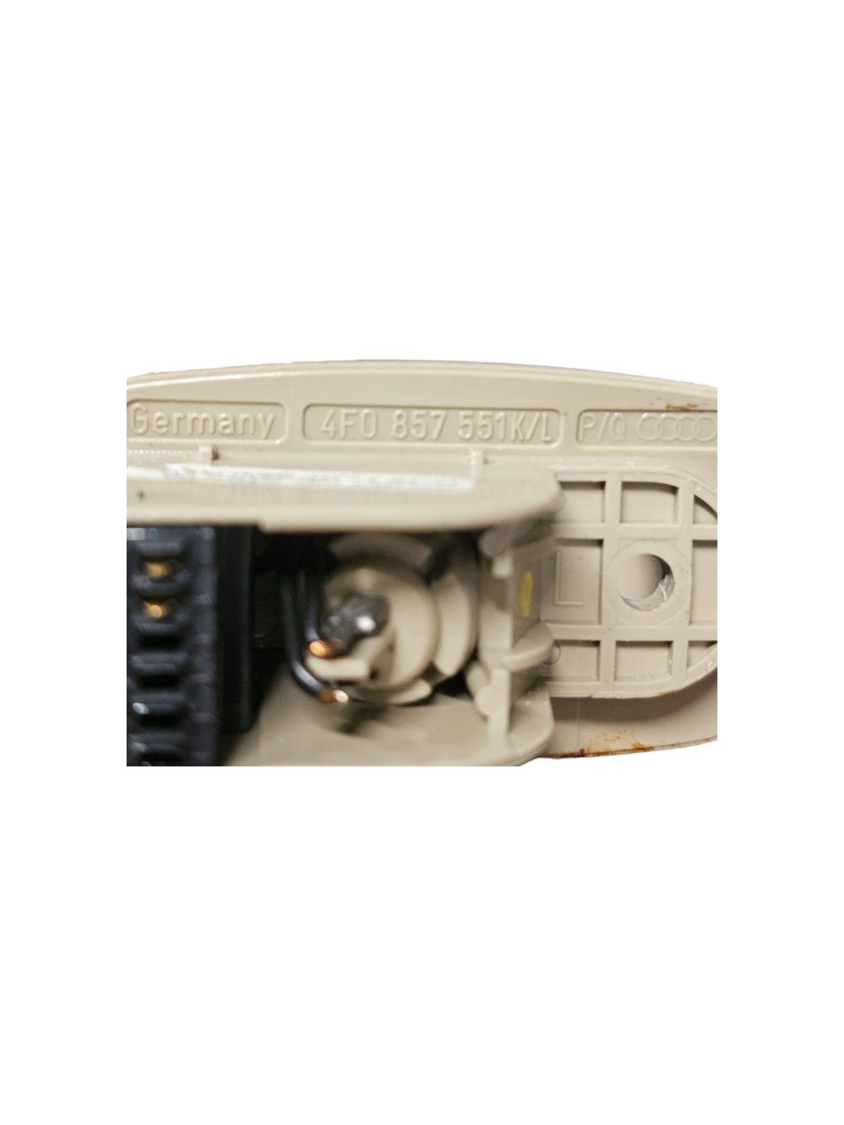 Coppia Alette Parasole Audi A6 C6 Cod:4F0857552 / 4F0857551 (2004 - 2011) - F&P CRASH SRLS - Ricambi Usati