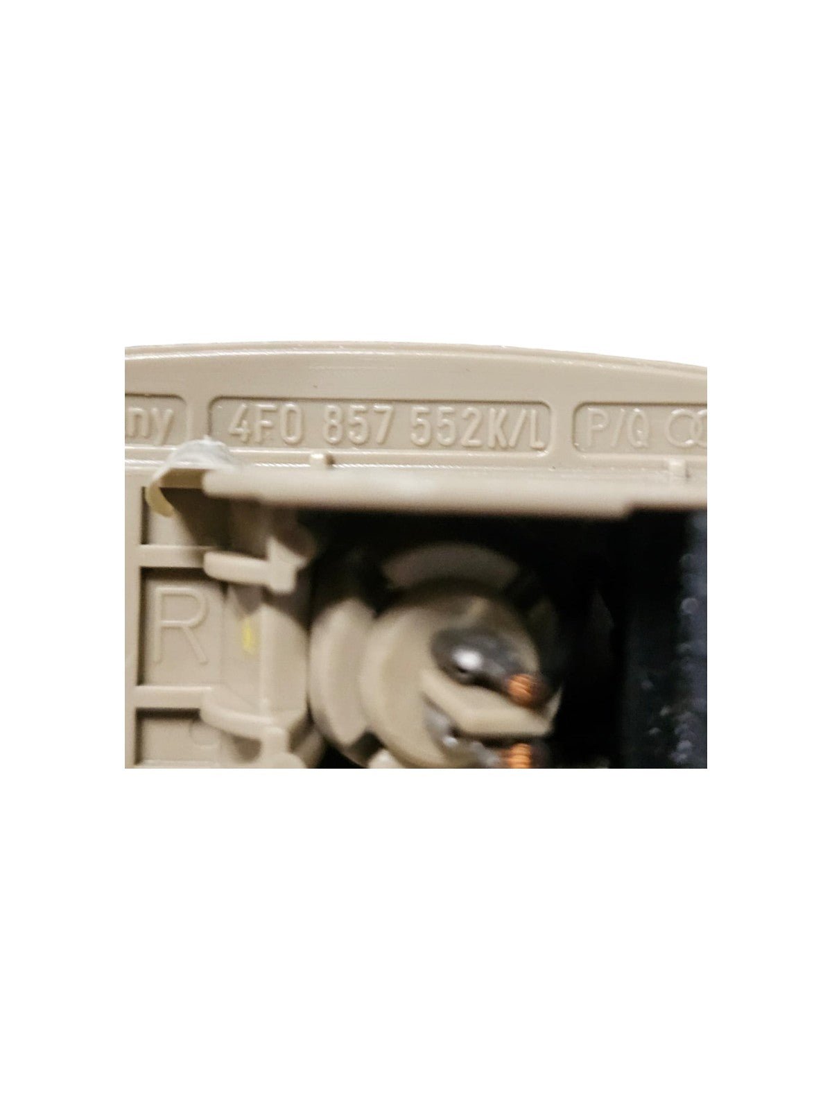 Coppia Alette Parasole Audi A6 C6 Cod:4F0857552 / 4F0857551 (2004 - 2011) - F&P CRASH SRLS - Ricambi Usati