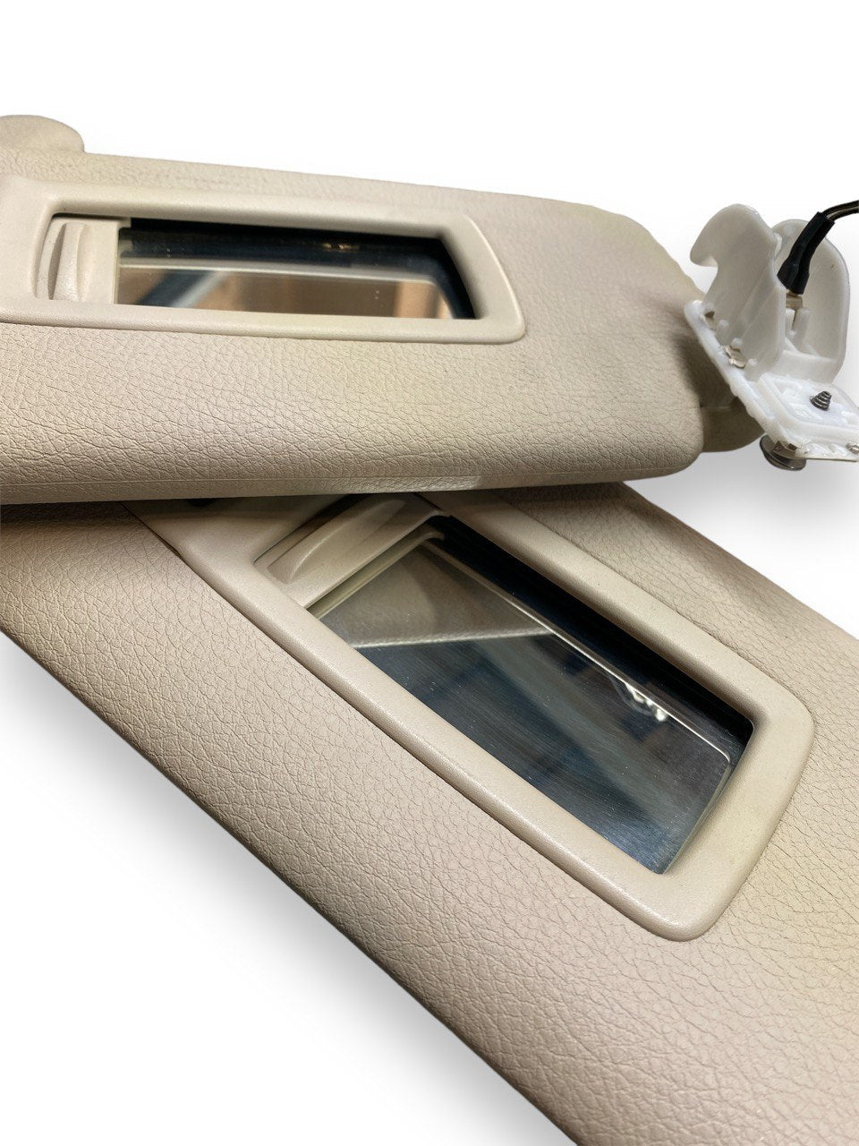 Coppia alette parasole BMW Serie 3 ( F30 ) - F&P CRASH SRLS - Ricambi Usati