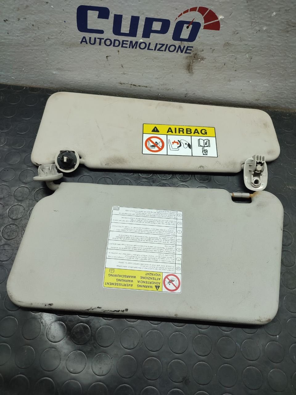 Coppia Alette Parasole DACIA DUSTER (2010) Cod:964004591R - F&P CRASH SRLS - Ricambi Usati