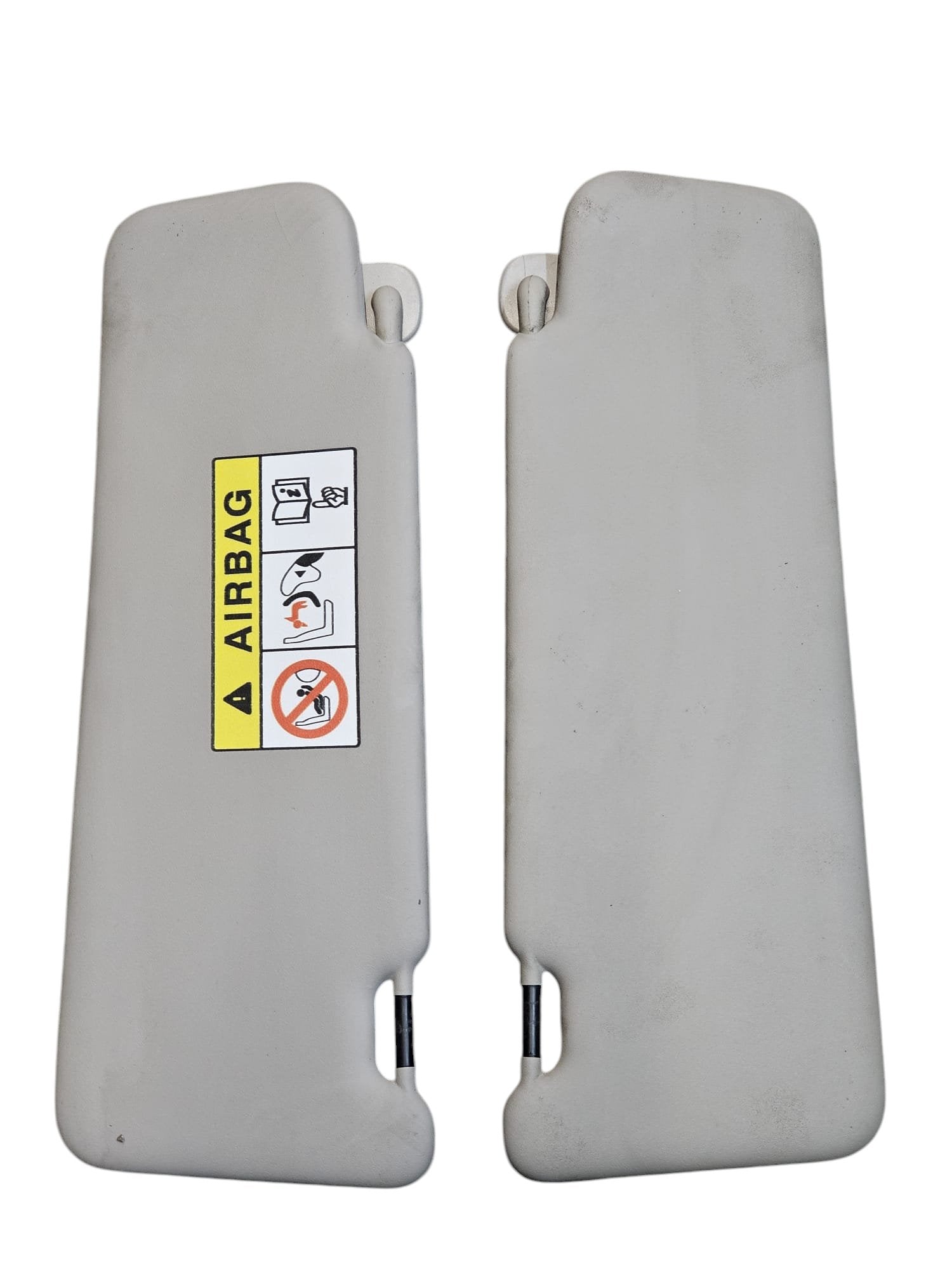 Coppia Alette Parasole Dacia Sandero (2012 - 2020) Cod:964012333R / 964004591R - F&P CRASH SRLS - Ricambi Usati