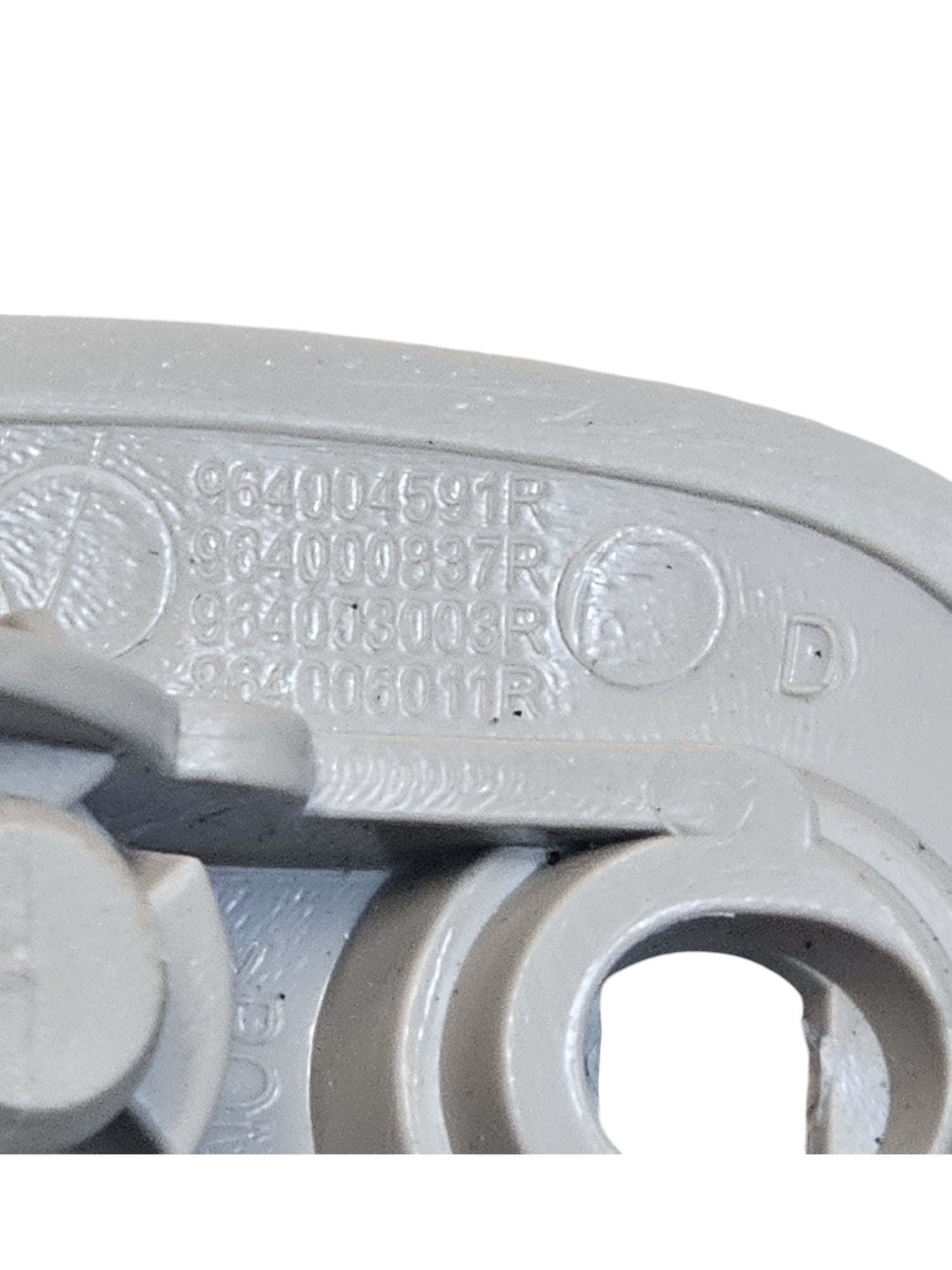 Coppia Alette Parasole Dacia Sandero (2012 - 2020) Cod:964012333R / 964004591R - F&P CRASH SRLS - Ricambi Usati