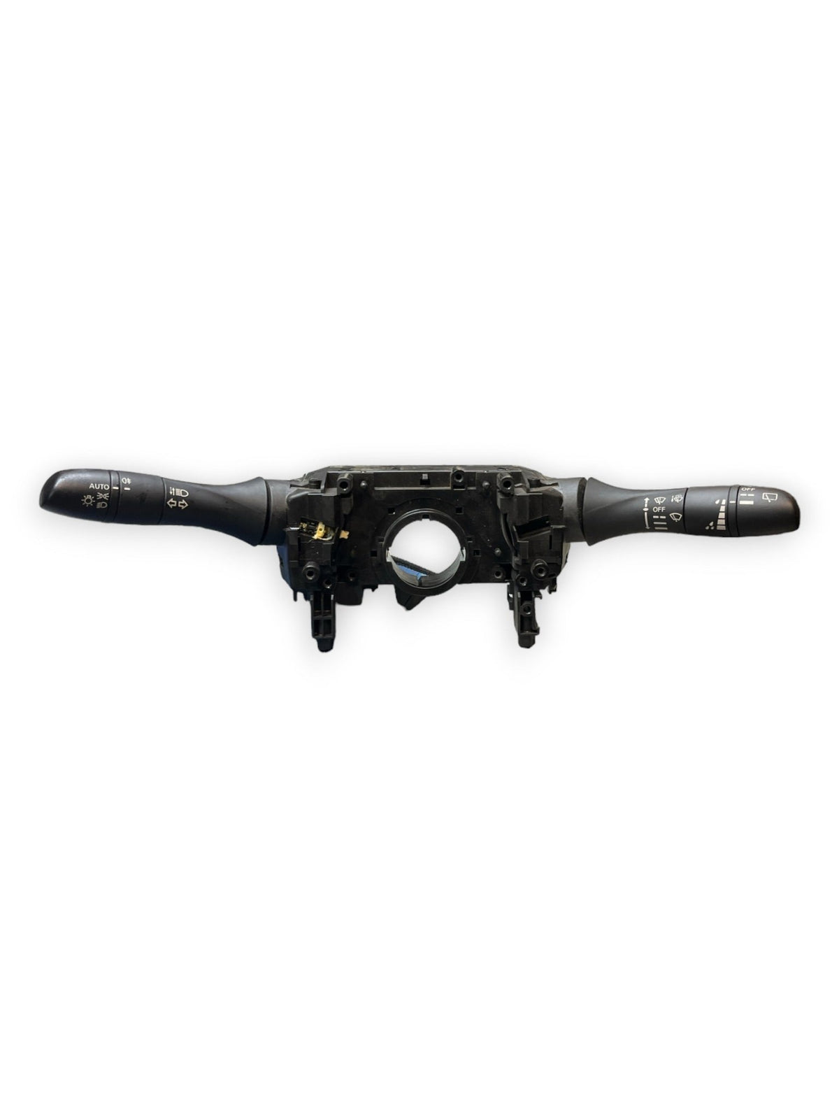 Devioluci Nissan Micra ( K14 - 2020 ) cod : 1013650703 - F&amp;P CRASH SRLS - Ricambi Usati