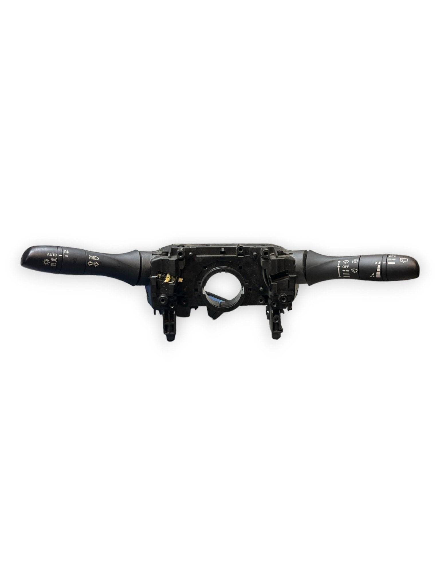 Devioluci Nissan Micra ( K14 - 2020 ) cod : 1013650703 - F&P CRASH SRLS - Ricambi Usati