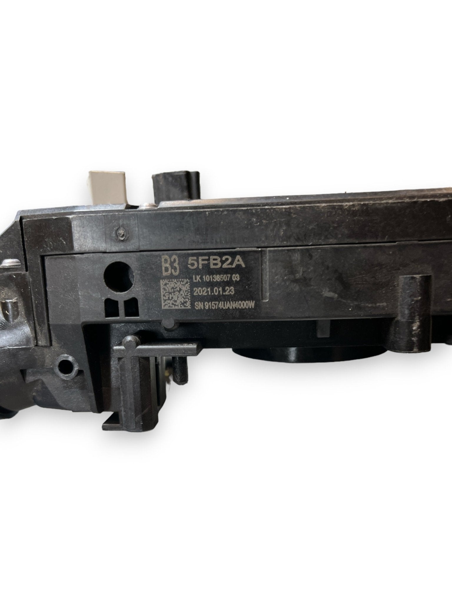 Devioluci Nissan Micra ( K14 - 2020 ) cod : 1013650703 - F&P CRASH SRLS - Ricambi Usati
