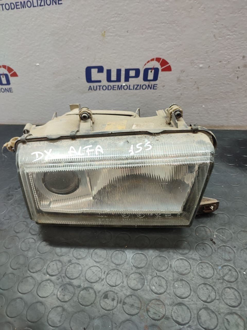 Faro / Fanale anteriore destro Alfa Romeo 155 - F&P CRASH SRLS - Ricambi Usati