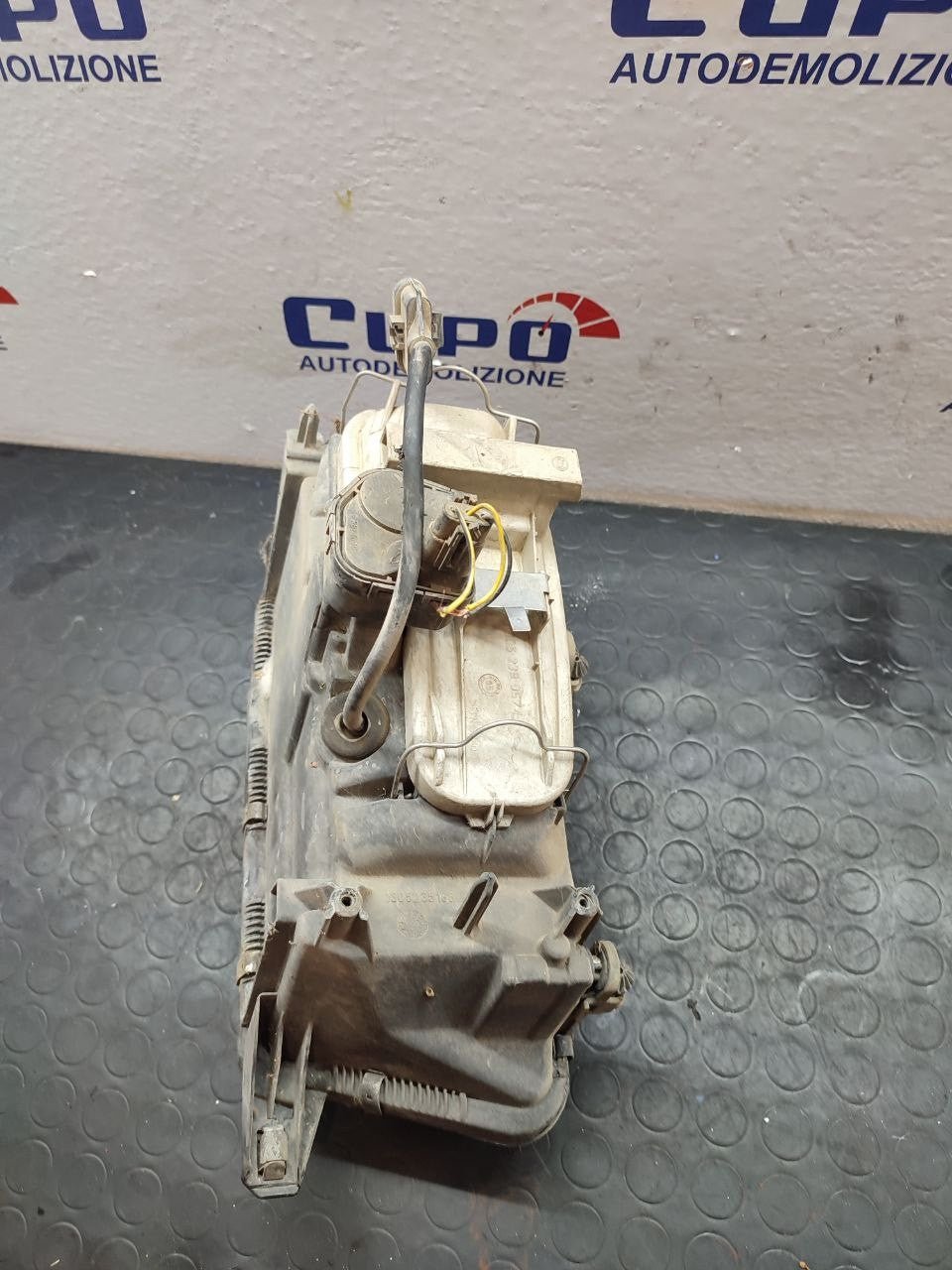 Faro / Fanale anteriore sinistro Alfa Romeo 155 - F&P CRASH SRLS - Ricambi Usati