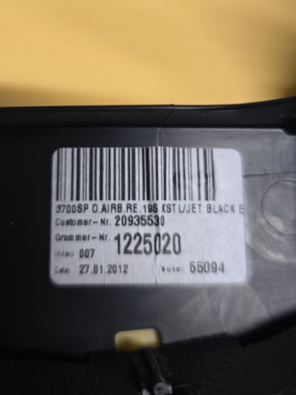 Fianchetto In Pelle Sinistro Opel Insignia A (2008 - 2017) Cod : 20935530 - F&P CRASH SRLS - Ricambi Usati