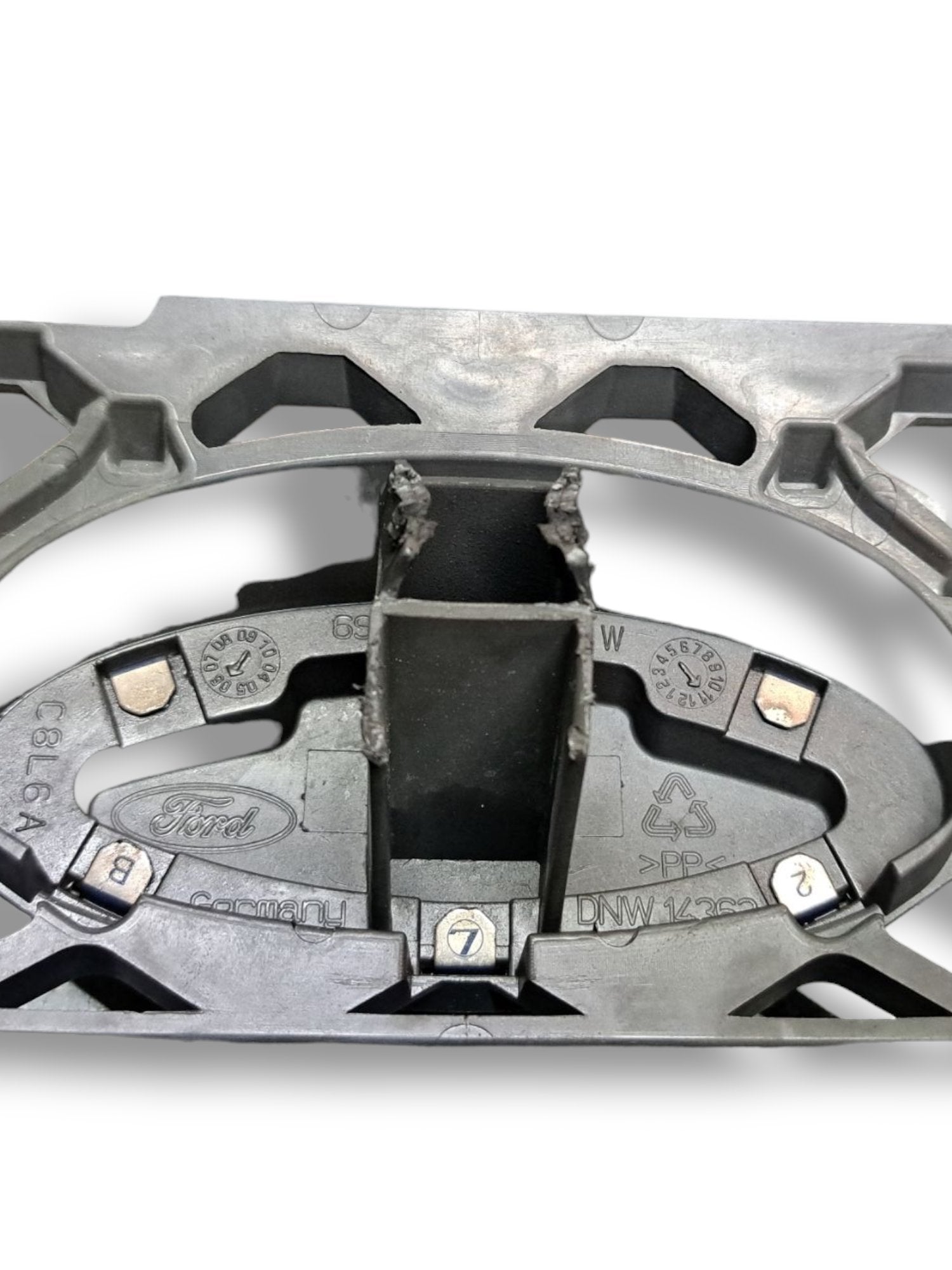 Griglia anteriore Ford Focus 1.8 (2000) COD:6S618200 - F&P CRASH SRLS - Ricambi Usati
