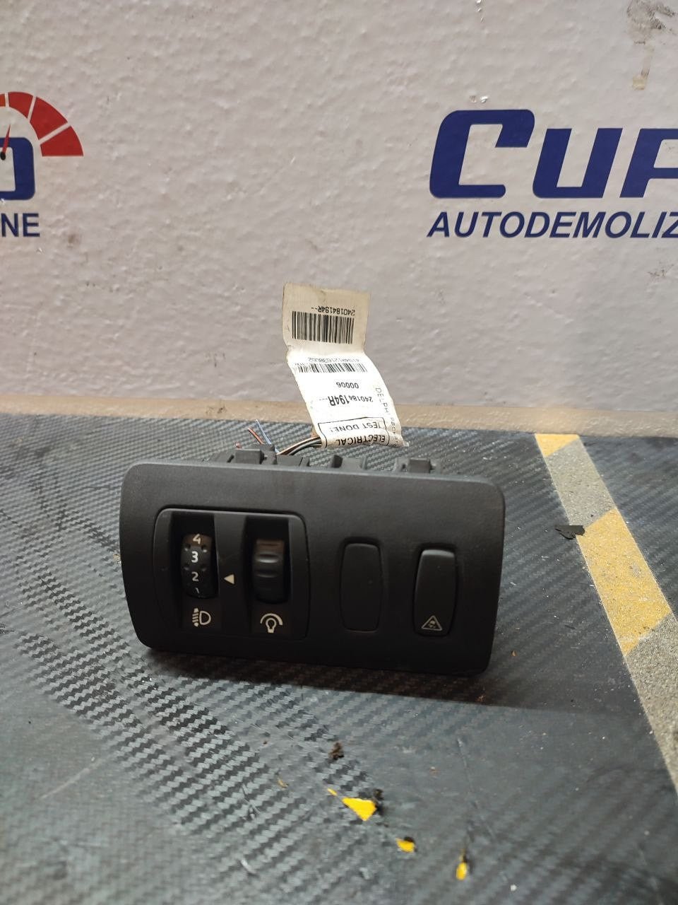 Interruttore regolazione fari Renault Clio mk 3 cod 8200407756 - F&P CRASH SRLS - Ricambi Usati