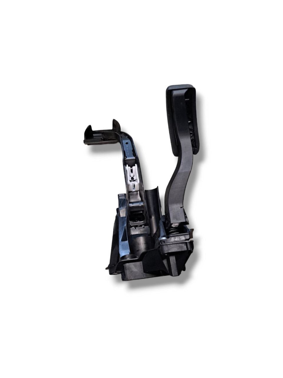 kit pedaliera freno + acceleratore Audi A3 8VA ( 2015 - 2020 ) COD:5Q1723058BQ - F&P CRASH SRLS - Ricambi Usati
