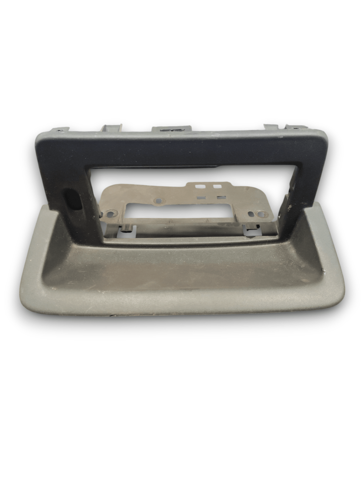 Mascherina Autoradio Renault Clio III COD:8200884342 (2005 - 2013) - F&amp;P CRASH SRLS - Ricambi Usati