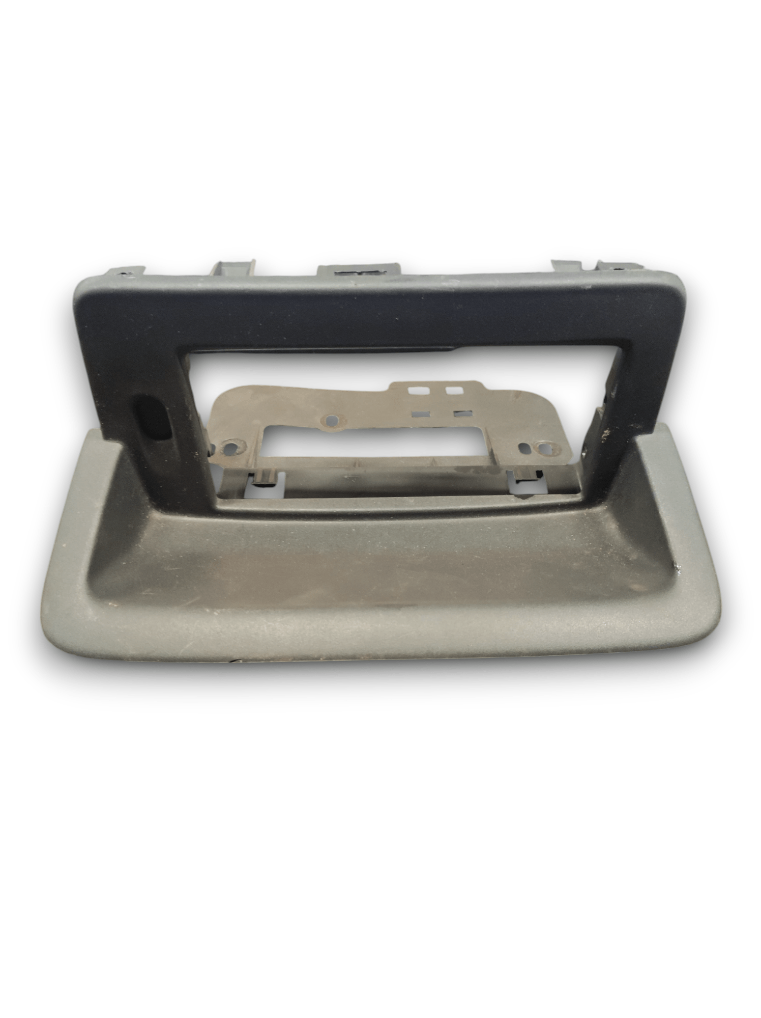 Mascherina Autoradio Renault Clio III COD:8200884342 (2005 - 2013) - F&P CRASH SRLS - Ricambi Usati
