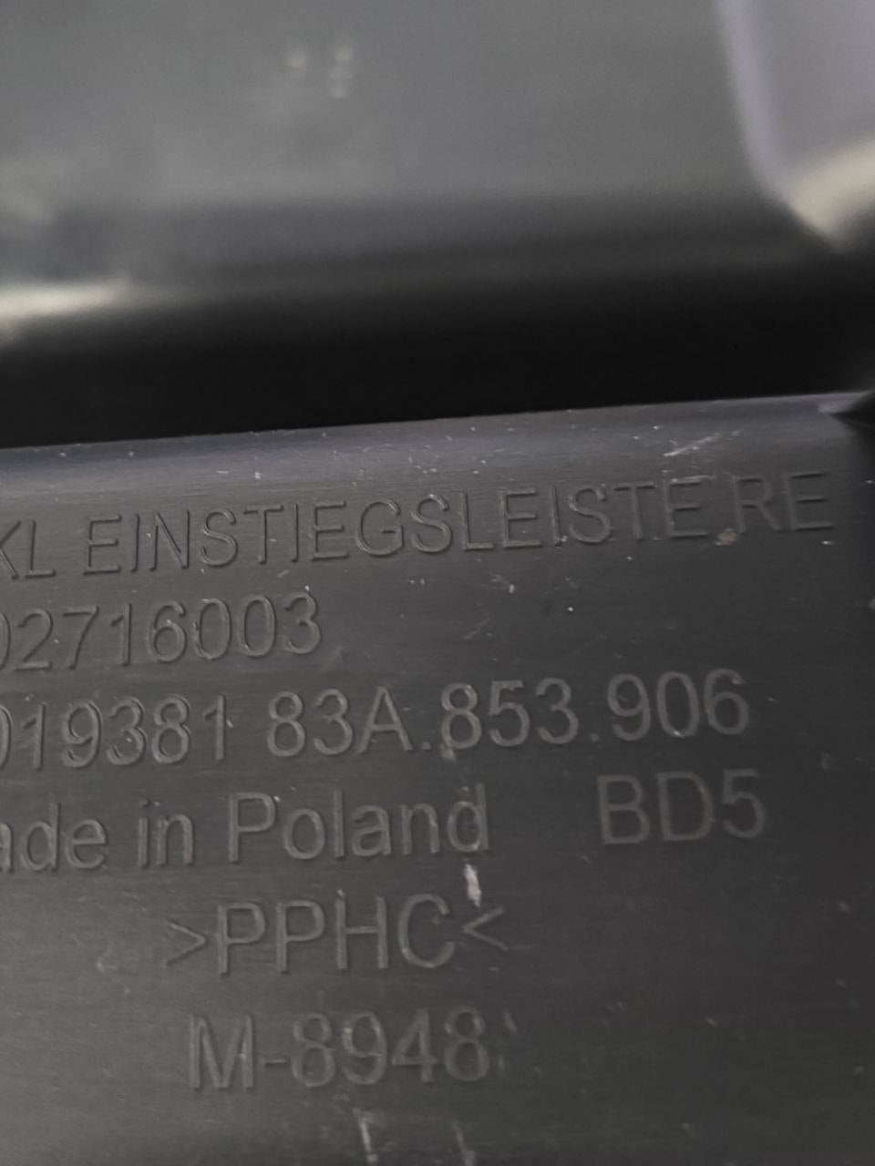 MODANATURA BATTITACCO POSTERIORE DESTRO AUDI Q3 F3 (2018>) Cod : 83A853906 - F&P CRASH SRLS - Ricambi Usati