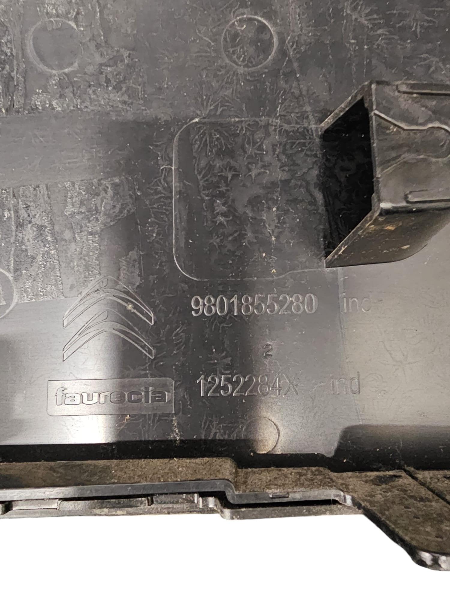 Modanatura Esterna Citroen C4 Cactus (2014 - 2020) Cod:9801855280 - F&P CRASH SRLS - Ricambi Usati