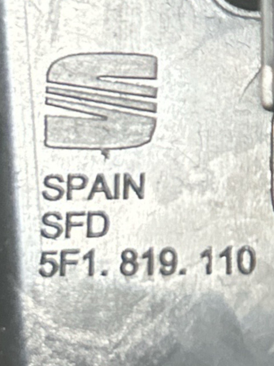 Modanatura Tunnel Centrale + Bocchette Aria Seat Leon (2012 > 2019) cod.5F1819110 - F&P CRASH SRLS - Ricambi Usati