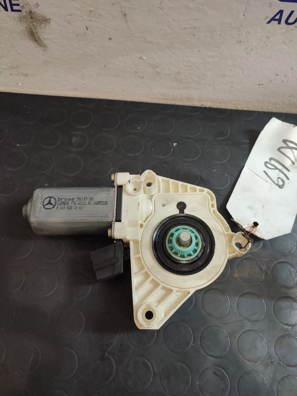 Motorino Alzacristalli anteriore destro MERCEDES-BENZ CLASSE A w168 - F&P CRASH SRLS - Ricambi Usati