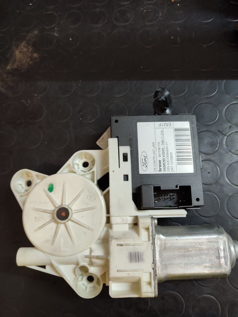 Motorino alzacristallo posteriore sinistro FORD C-MAX 1.6 tdci - F&P CRASH SRLS - Ricambi Usati