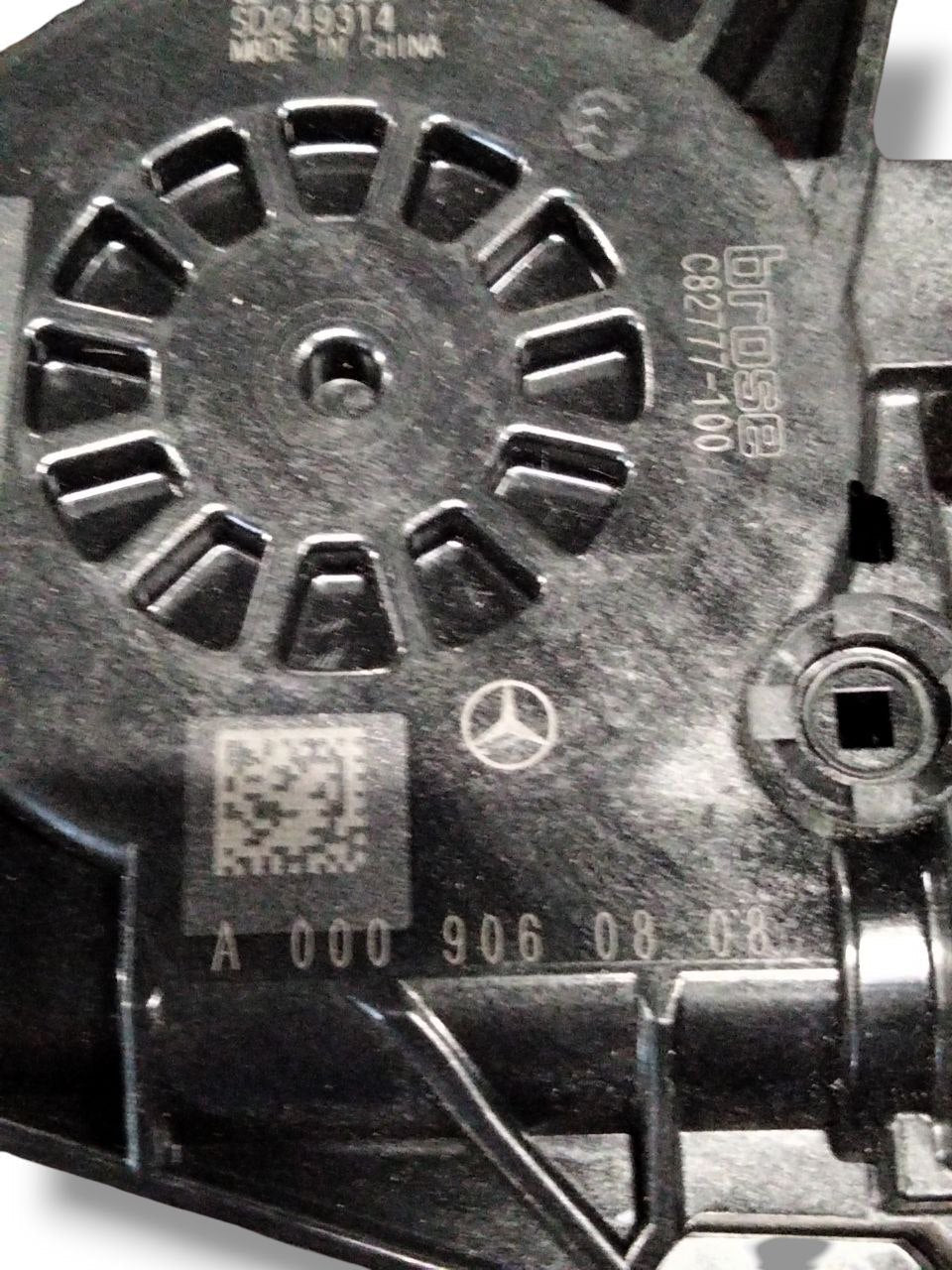 Motorino alzavetro Posteriore Sinistro (sx) Mercedes - Benz classe A w177 ( 2018> ) cod.A0009060808 - F&P CRASH SRLS - Ricambi Usati