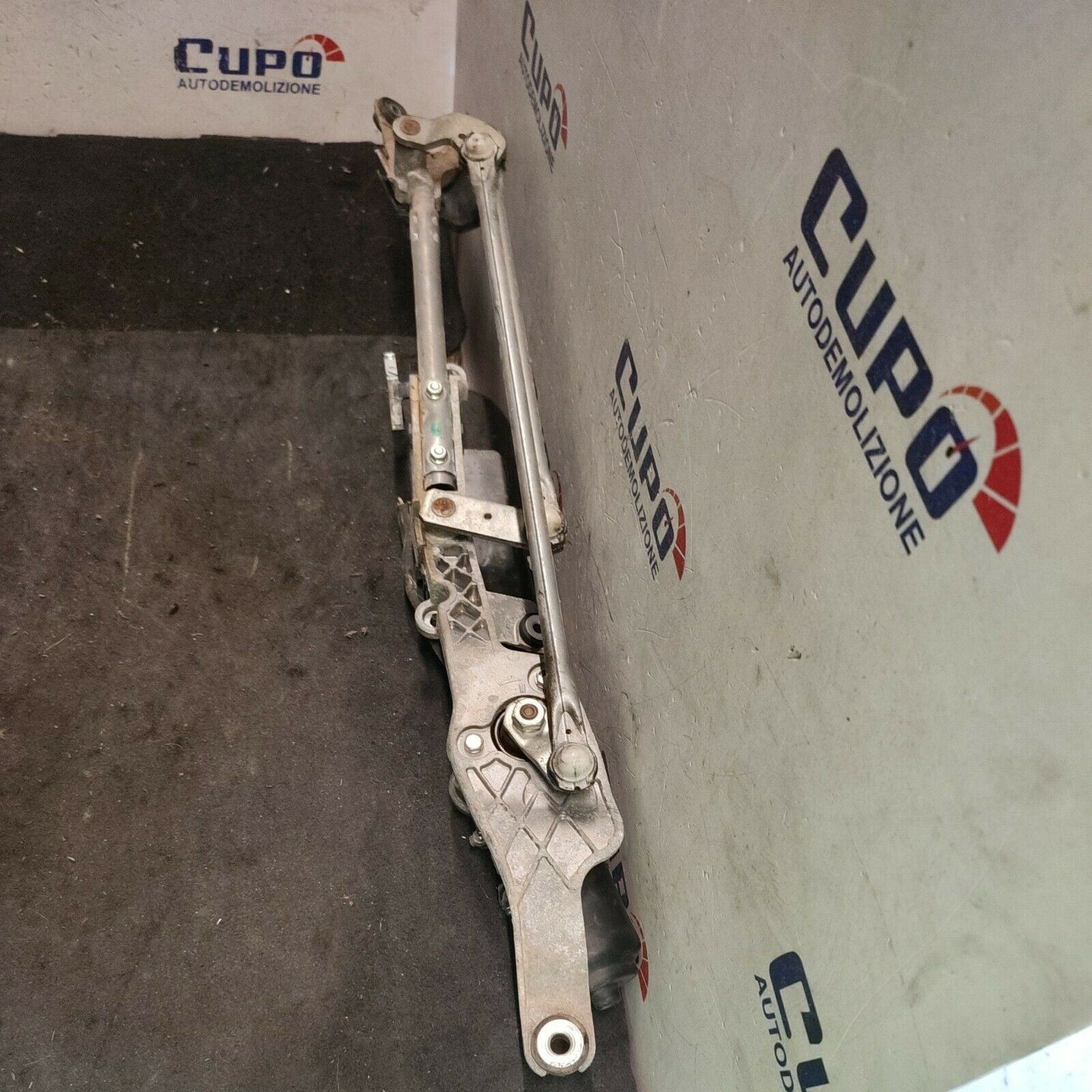 Motorino Tergicristallo Completo Con Tandem Mazda 2 (2007 2015) 5P Berlina Df71 - F&P CRASH SRLS - Ricambi Usati