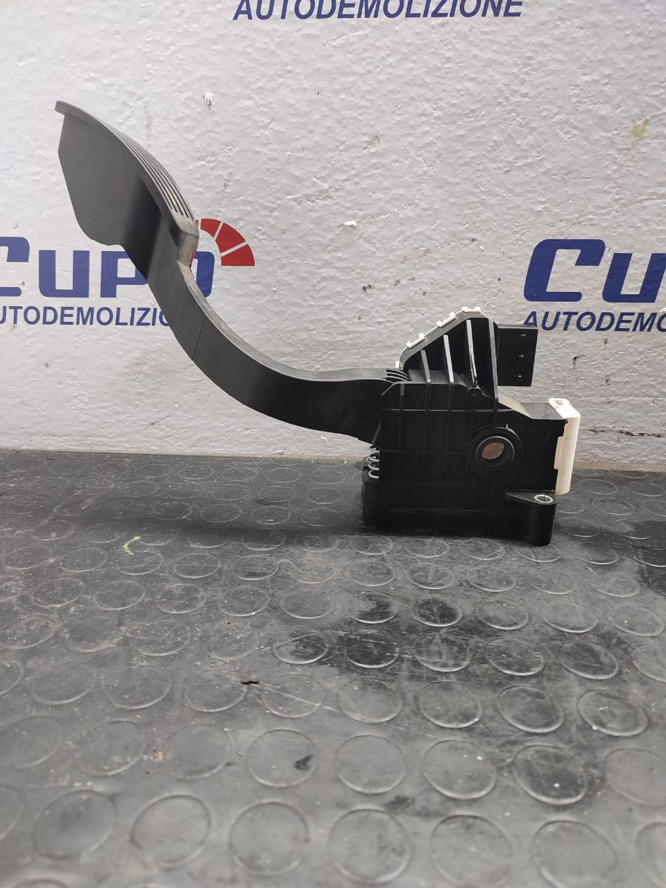 Pedale Acceleratore OPEL CORSA D (06'-11') 3p - F&P CRASH SRLS - Ricambi Usati