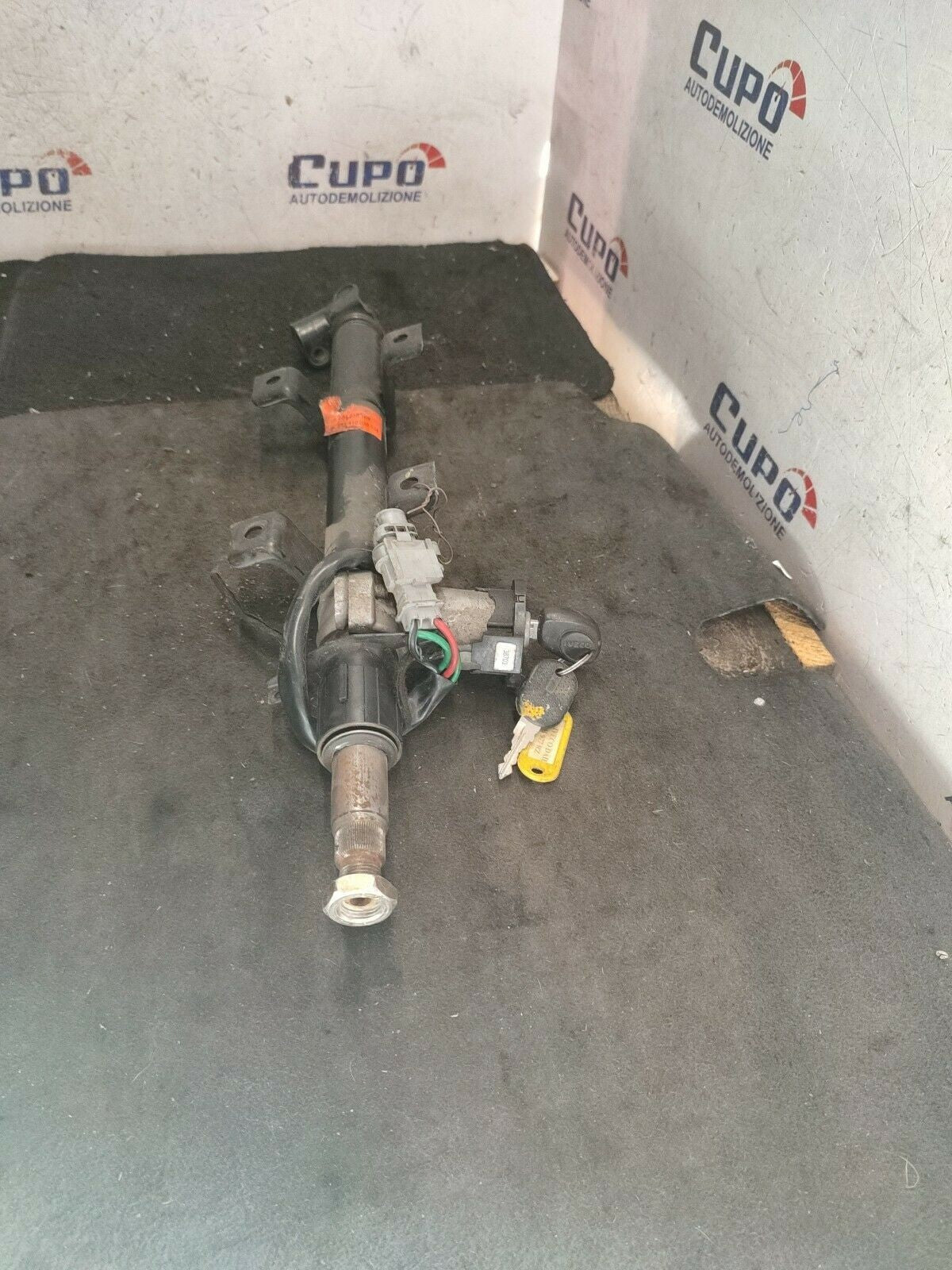 PIANTONE DELLO STERZO IVECO Daily 3° Serie 504038169 - F&amp;P CRASH SRLS - Ricambi Usati