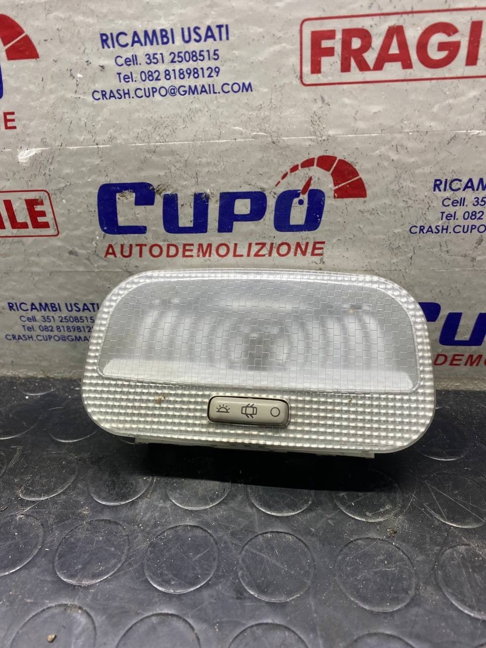 Plafoniera luce interna abitacolo Citroen C3 Picasso cod: 9682063980 - F&amp;P CRASH SRLS - Ricambi Usati