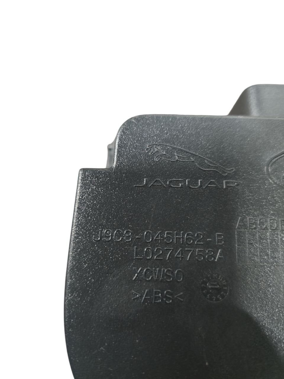 Porta Bicchieri Jaguar E - Pace X540 Cod : J9C3 - 045H62 - B (2017>) - F&P CRASH SRLS - Ricambi Usati