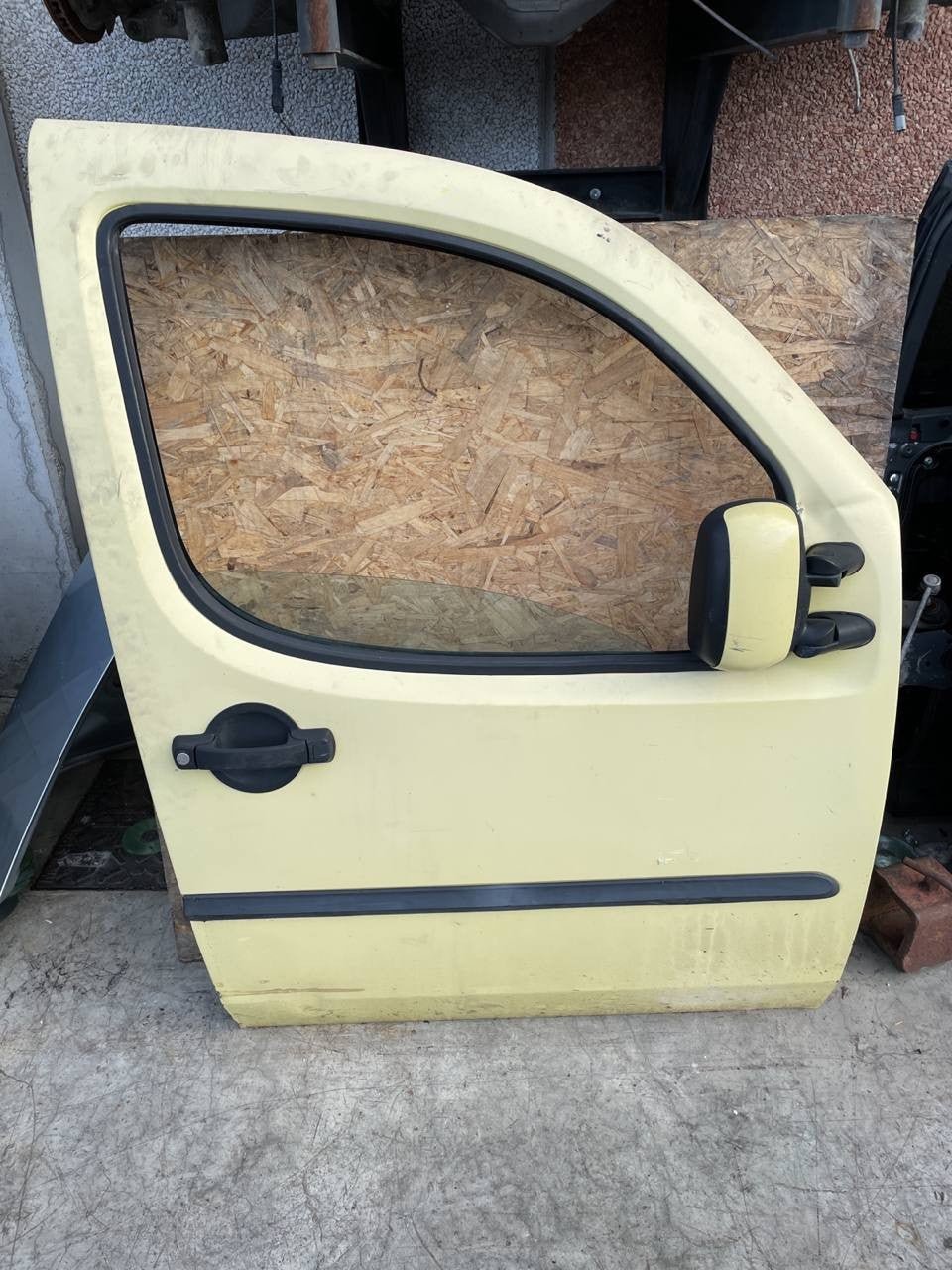 porta portiera ant dx fiat doblò 2000 2009 - F&amp;P CRASH SRLS - Ricambi Usati