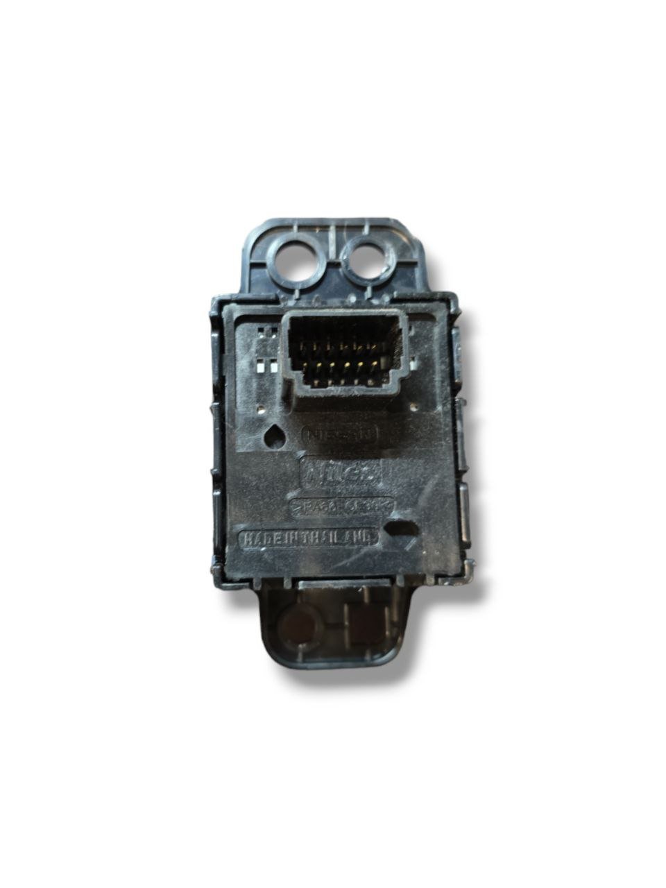 Pulsante Freno Di Stazionamento Elettronico Nissan X - Trail T32 ( 2014 - 2020 ) - F&P CRASH SRLS - Ricambi Usati