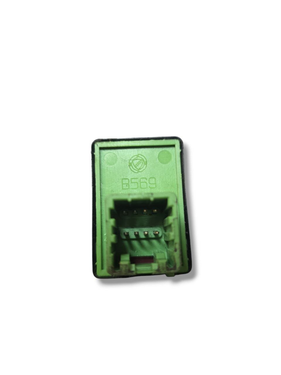 Pulsante Regolazione Specchietto Fiat Stilo ( 2001 - 2006 ) Cod : B569 - F&P CRASH SRLS - Ricambi Usati
