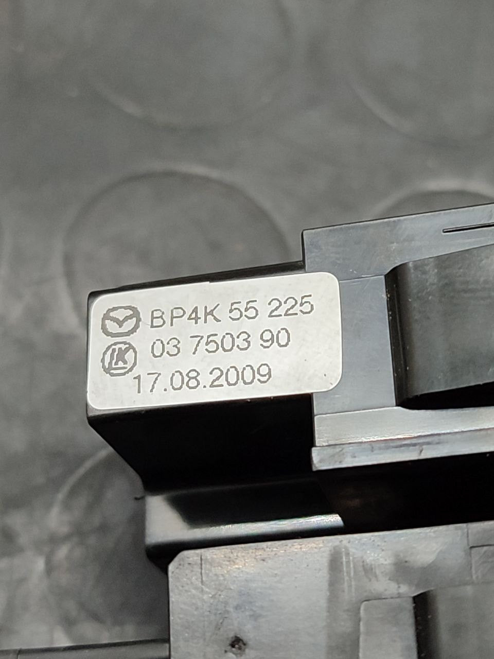 Pulsanti Controllo Trazione Mazda CX - 7 (2009) Cod:BP4K55225 - F&P CRASH SRLS - Ricambi Usati