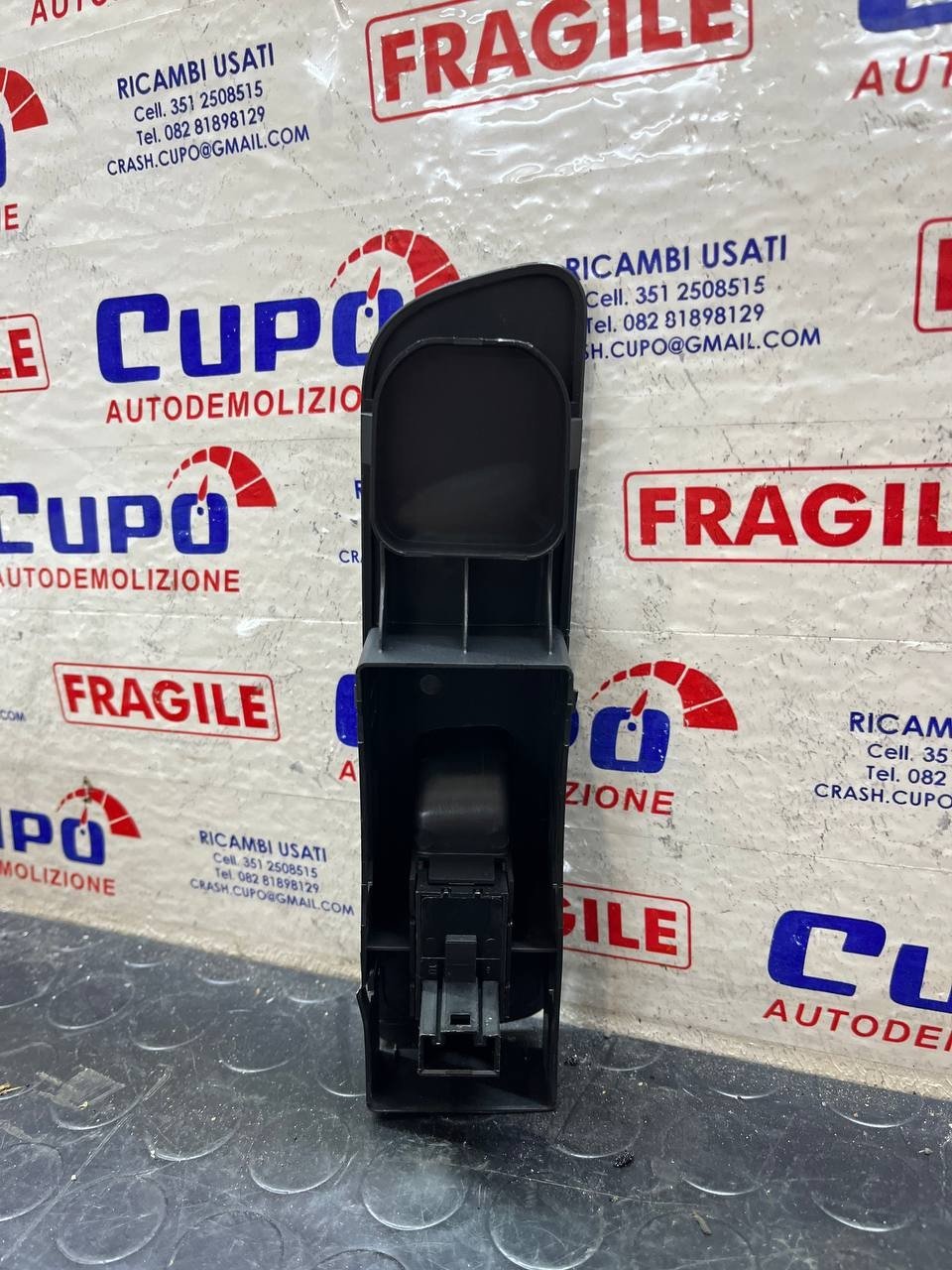 Pulsantiera Alzavetro Ant Desto Volkswagen Tiguan cod:5N1867156A - F&P CRASH SRLS - Ricambi Usati