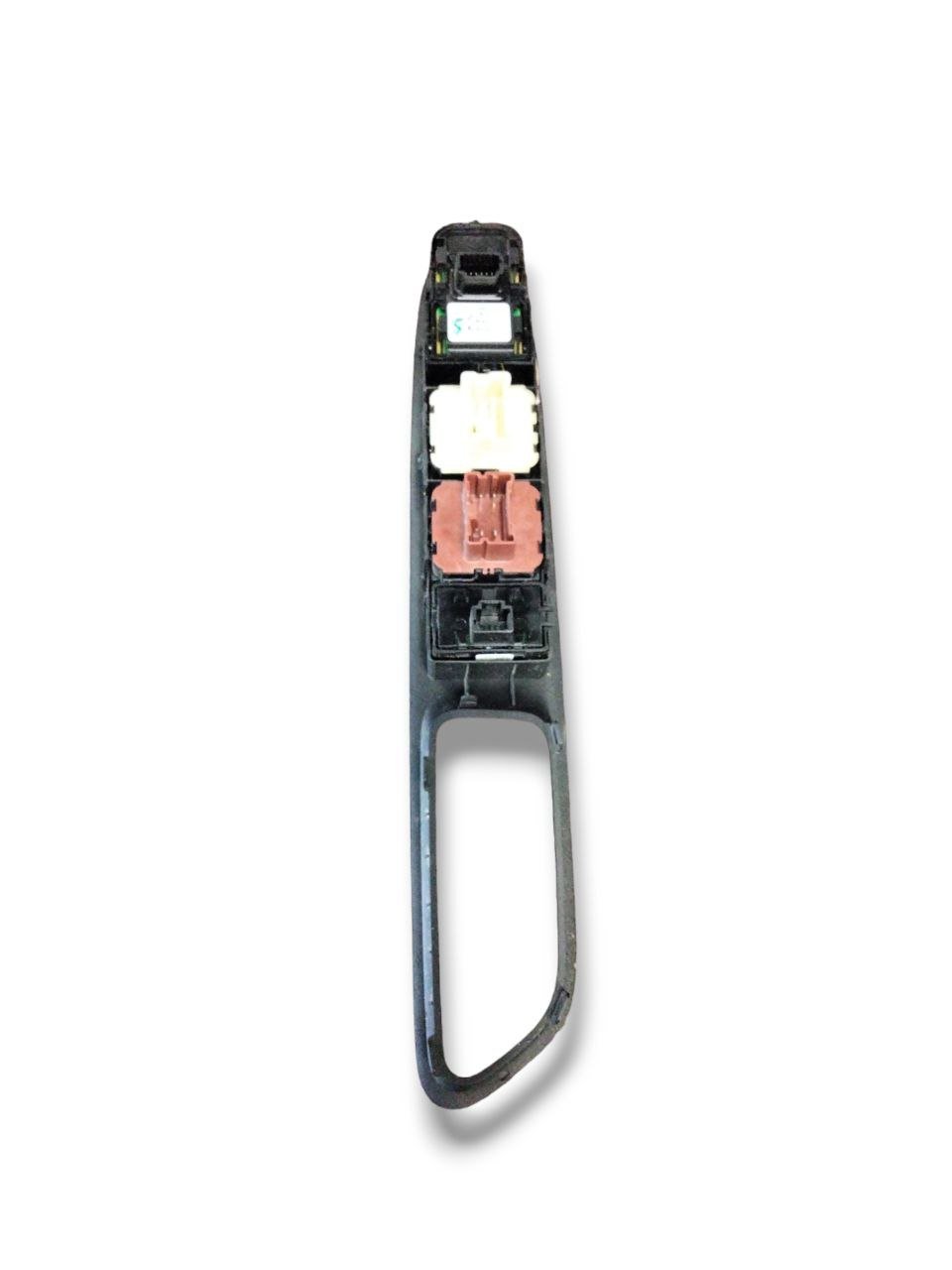 Pulsantiera alzavetro anteriore sinistra Renault Captur (2013 - 2019)cod.255702886R - 254118722R - 254113300R - F&P CRASH SRLS - Ricambi Usati