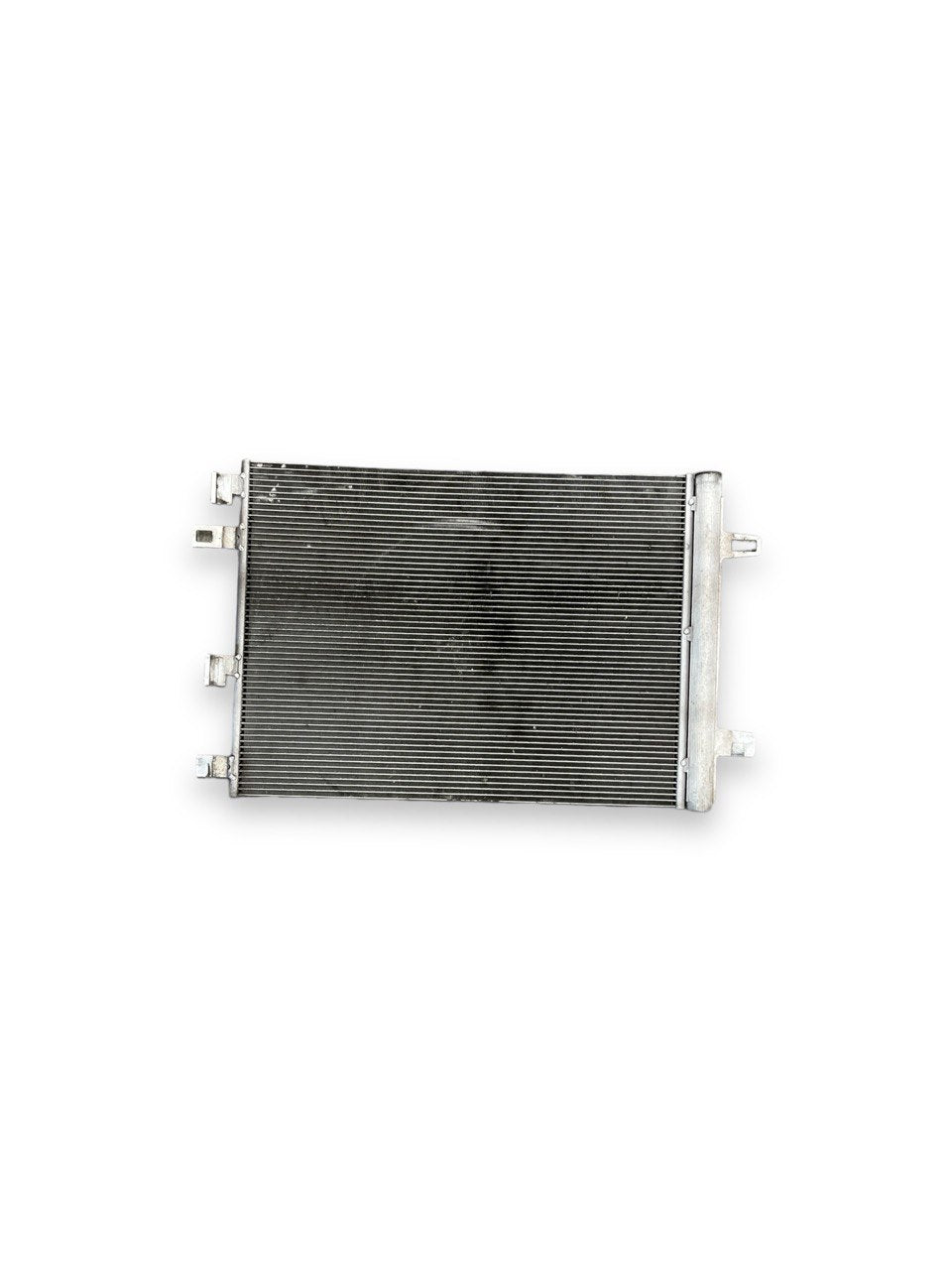 Radiatore aria condizionata Mercedes - Benz classe b W247 1.3 benzina - hybrid cod.A2475003900 (2014 - 2023) - F&P CRASH SRLS - Ricambi Usati