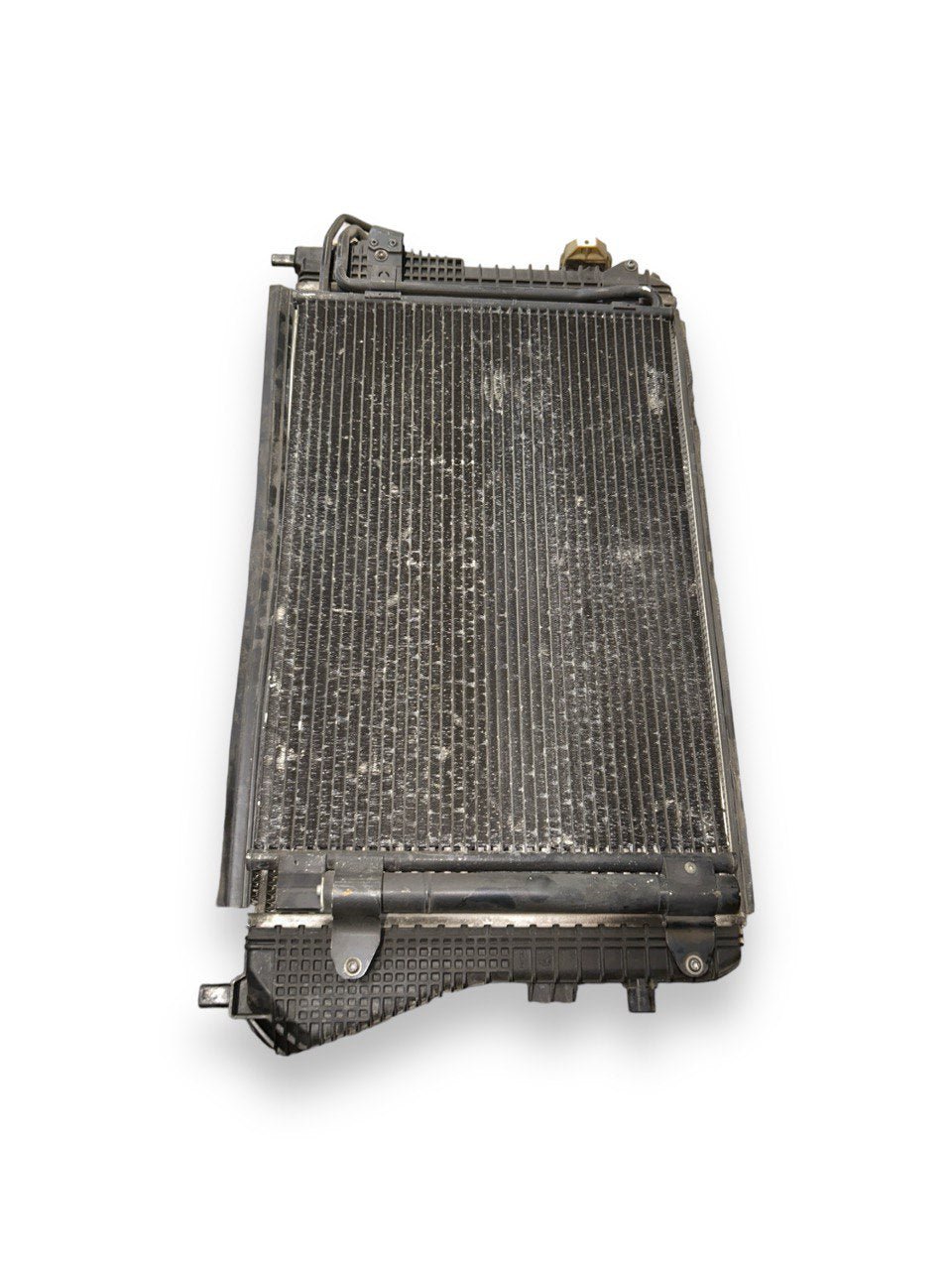 Radiatore Audi A3 (8P) 2.0 Benzina (2004 > 2011) cod.1K0820411Q - F&P CRASH SRLS - Ricambi Usati