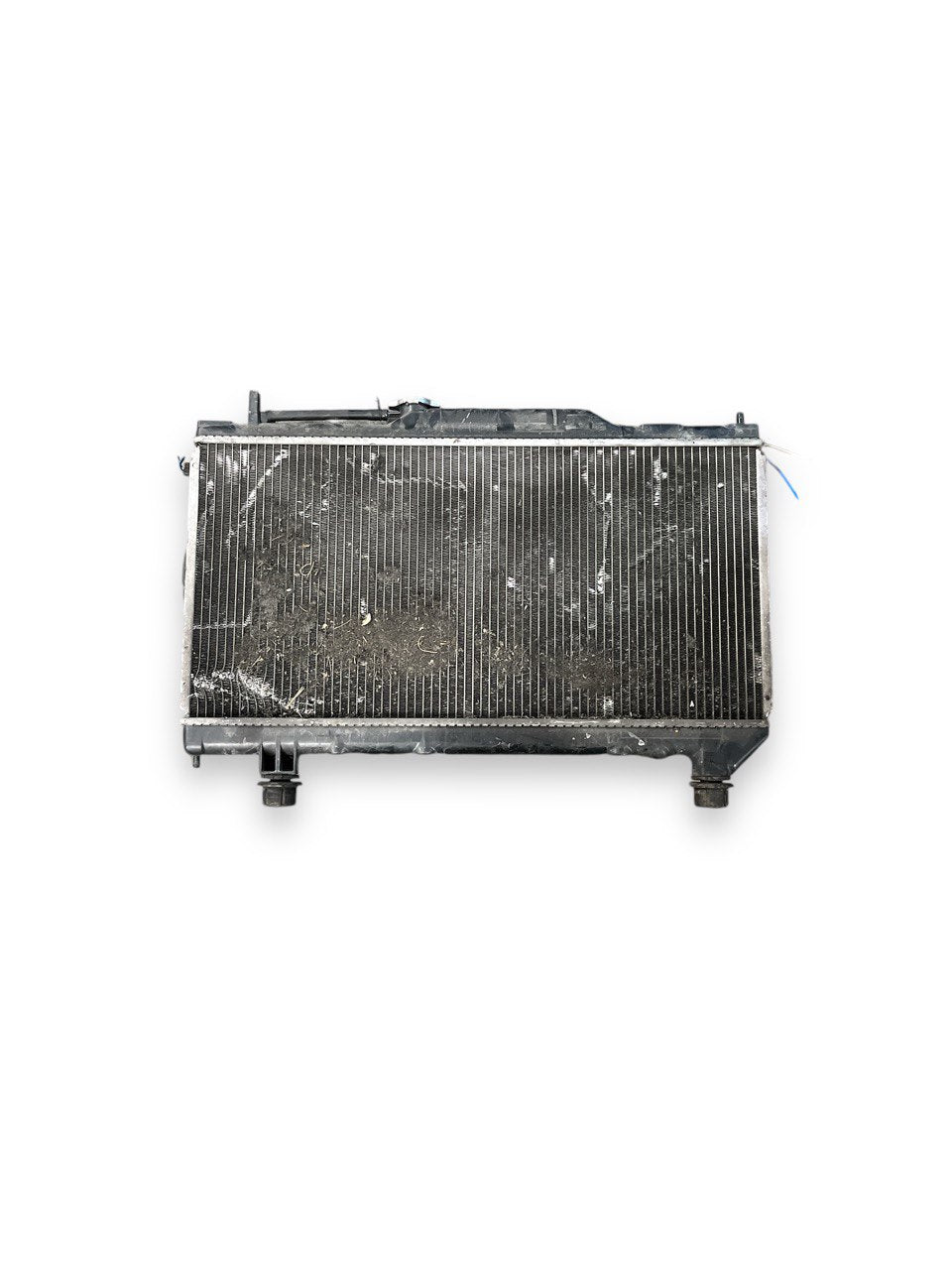 Radiatore / Condensatore clima con elettroventola Toyota Avensis 1.6 benzina cod.8845005070 (1997 - 2003) - F&P CRASH SRLS - Ricambi Usati