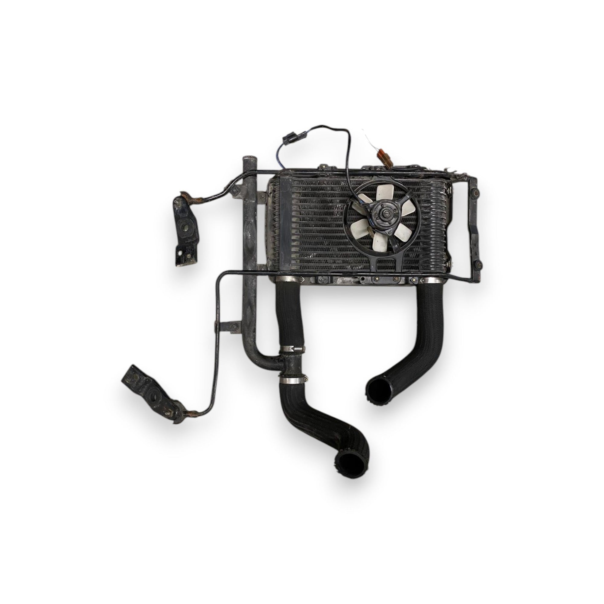 Radiatore intercooler Mitsubishi Pajero III Serie 2500 Diesel (1999 - 2006) Cod: 127100 - 0421 - F&P CRASH SRLS - Ricambi Usati