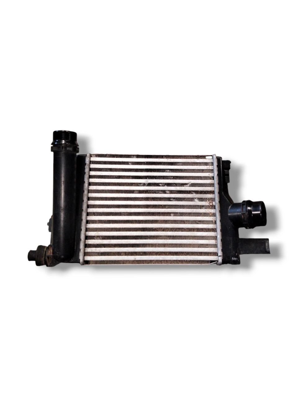 Radiatore / Intercooler Renault Captur / Clio IV 0.9 (2013 - 2019)cod.144963014R - F&P CRASH SRLS - Ricambi Usati